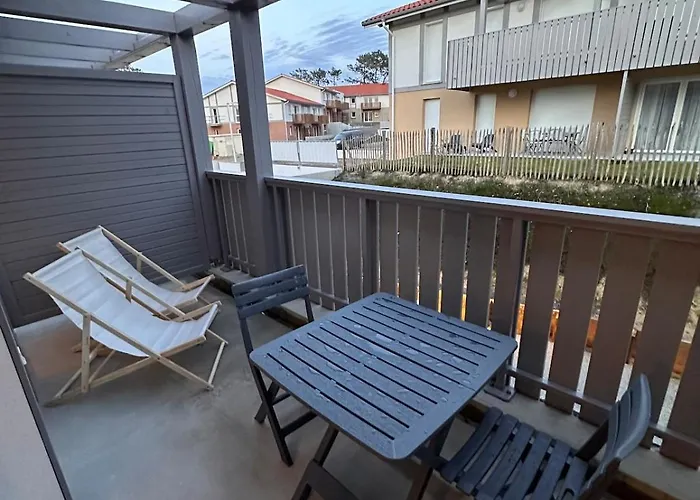 A 500m De La - L Oyat - דירה